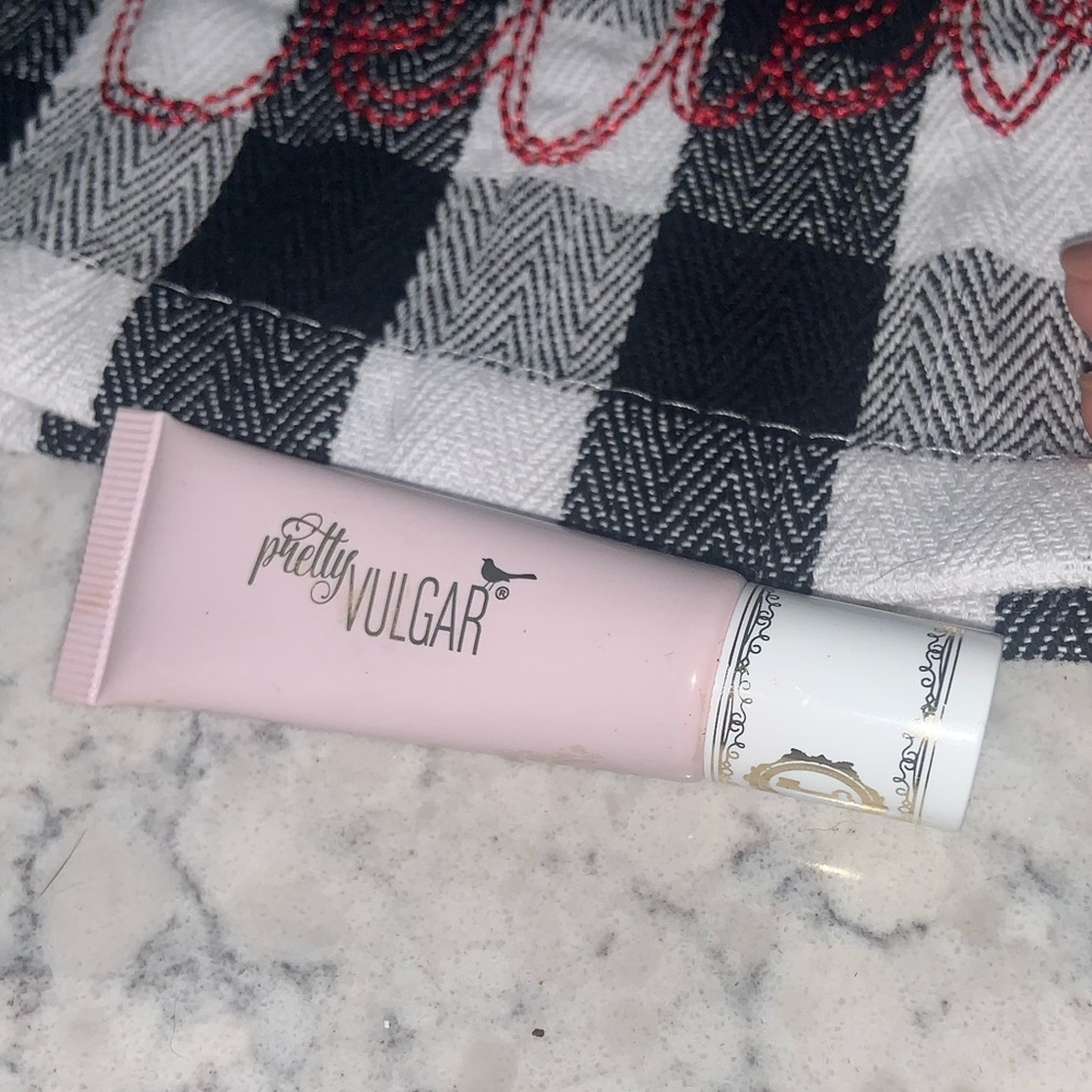 Pretty Vulgar Eyeshadow Primer